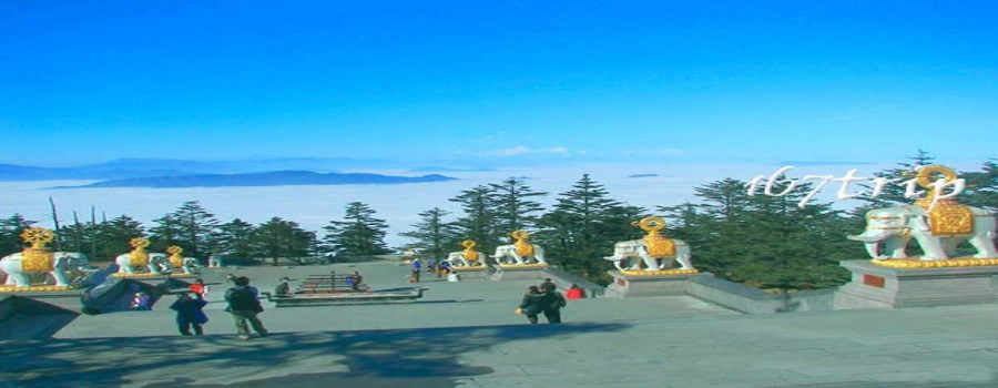 峨眉山金顶