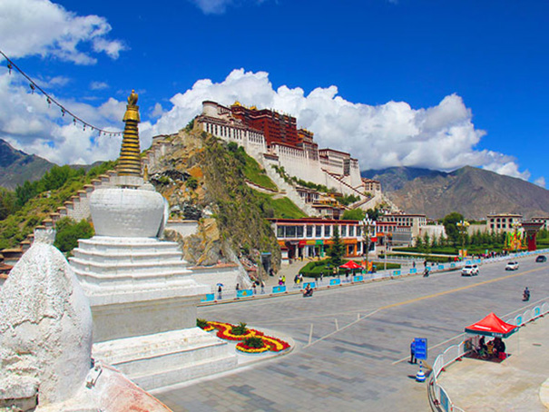西藏最美丽神密的地方，西藏旅游装备，西藏旅游要什么装备